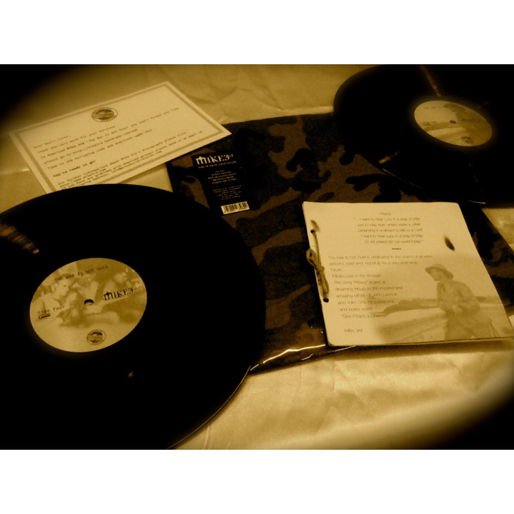 Mike 3rd - The war is not over (LP)